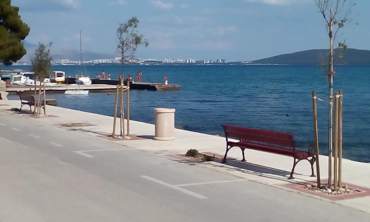 Kaštela Apartman Figaro Pogled Od Milijun Dolara, 2 Tusa, 2 Wc מראה חיצוני תמונה