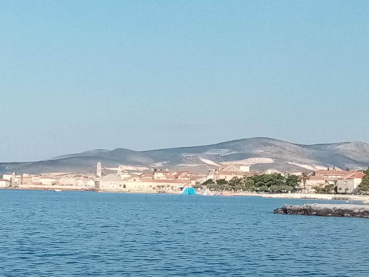 Kaštela Apartman Figaro Pogled Od Milijun Dolara, 2 Tusa, 2 Wc מראה חיצוני תמונה